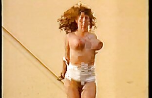 sexo xxx masturbación videos xxx de cerdas con la mano y los pies de Ébano